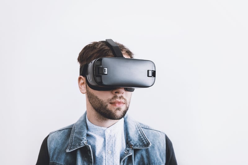 Virtual Reality and Augmented Reality